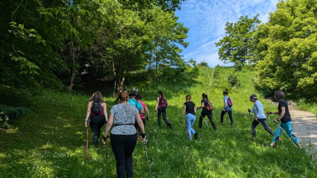 Izuletkimelo mozgassal a termeszetben nordic walking alapok 01