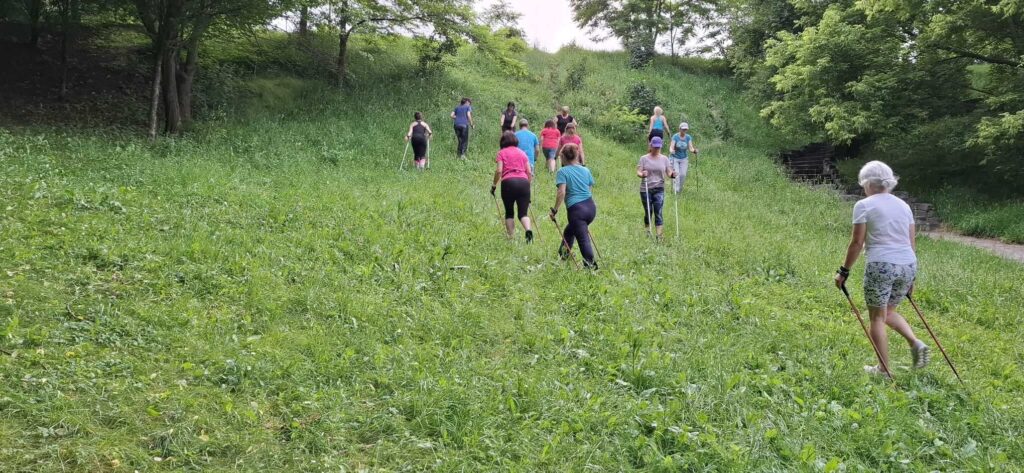Izuletkimelo mozgassal a termeszetben nordic walking alapok 04