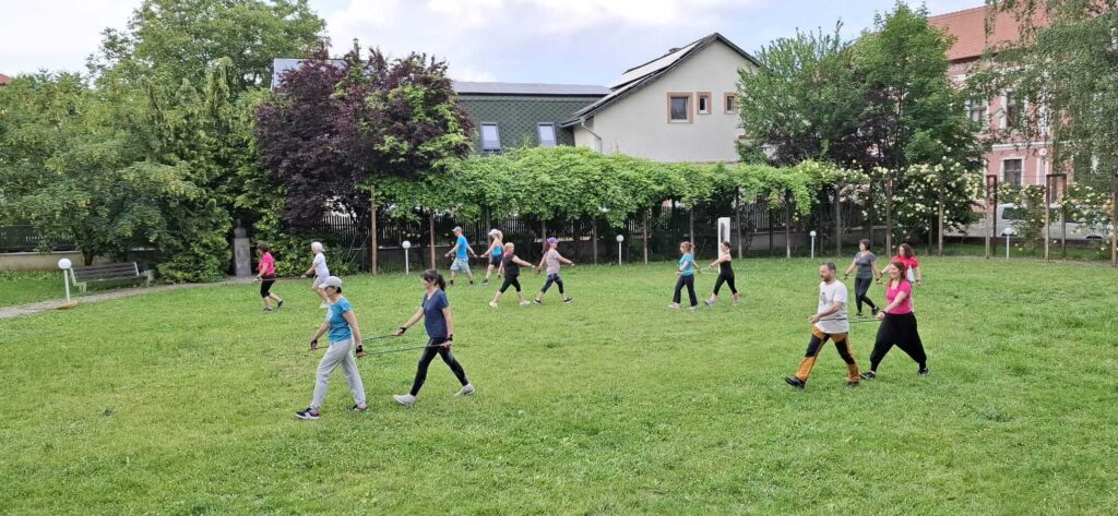 Izuletkimelo mozgassal a termeszetben nordic walking alapok 05